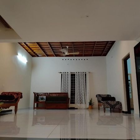 Nallukettu Service Villa Mundrothuruth Exterior photo