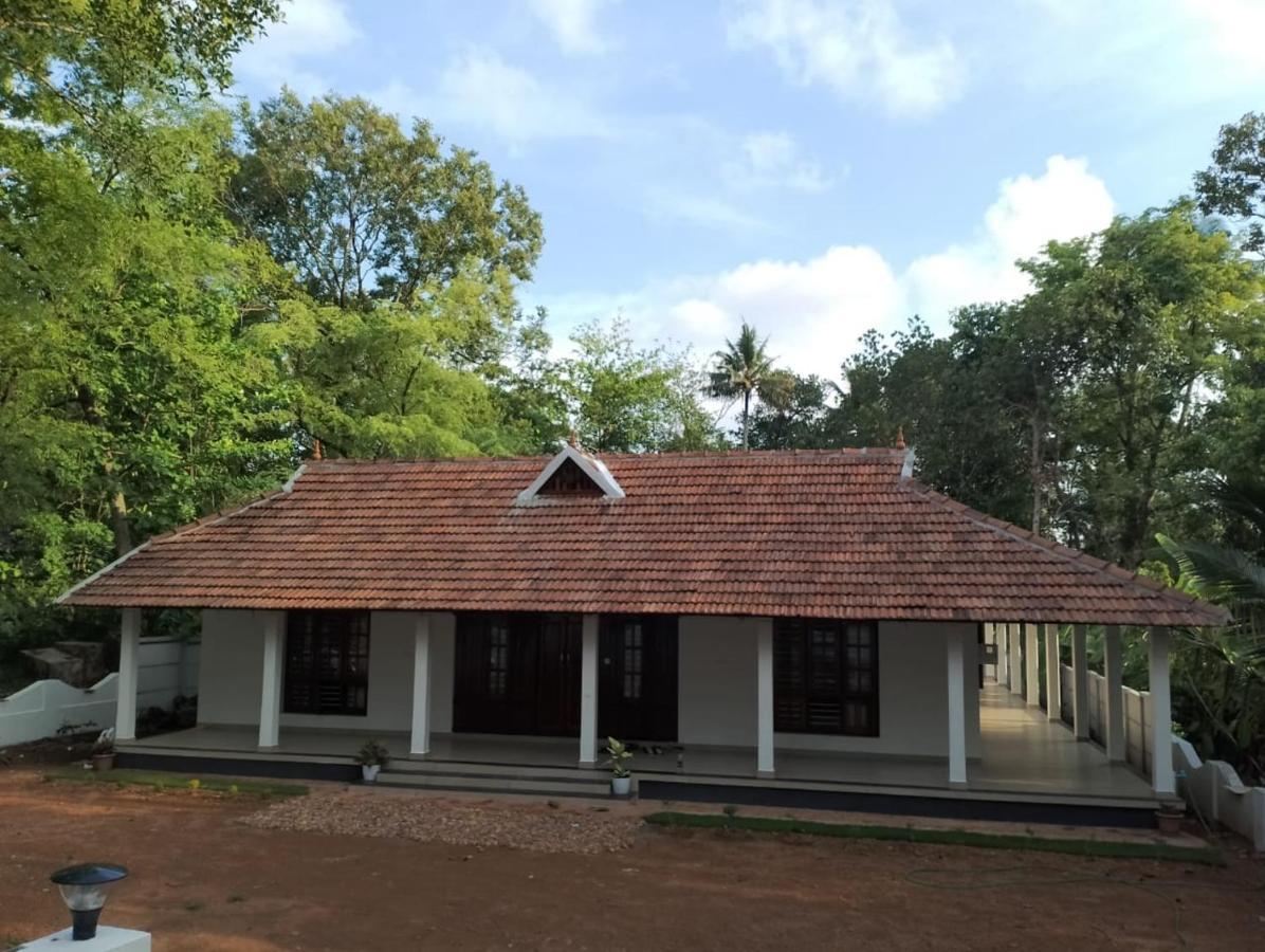 Nallukettu Service Villa Mundrothuruth Exterior photo